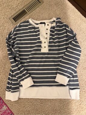 Cozy Striped Henley Sweatshirt - Blue/White